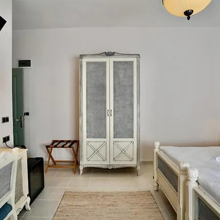 Cumbalica Flora Ξενοδοχείο *