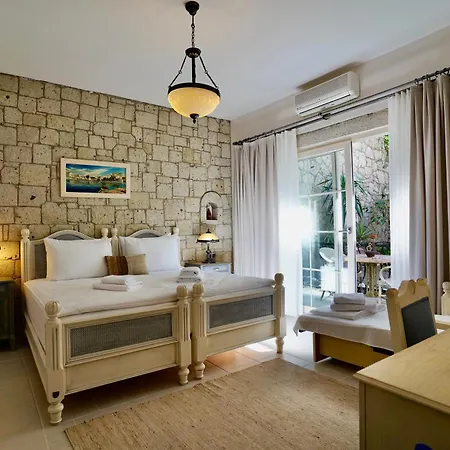 Cumbalica Flora Ξενοδοχείο