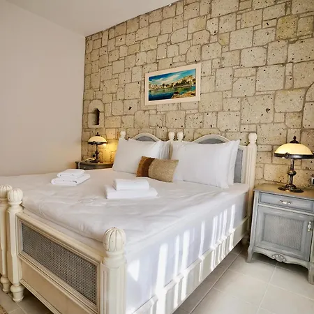 Cumbalica Flora Hotel Çeşme