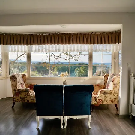 Cumbalica Flora Ξενοδοχείο