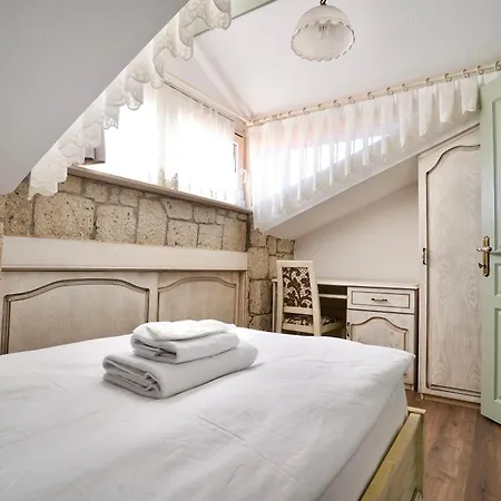 Hotel Cumbalica Flora Çeşme