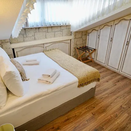 Ξενοδοχείο Cumbalica Flora *