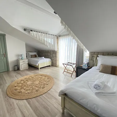 Ξενοδοχείο Cumbalica Flora *