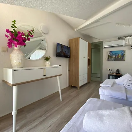 Cumbalica Flora Hotel Çeşme