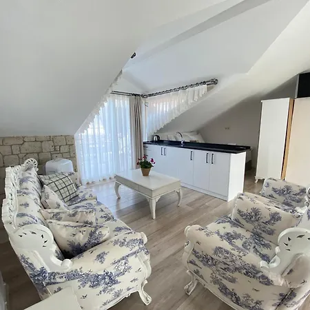 Cumbalica Flora * Cesme