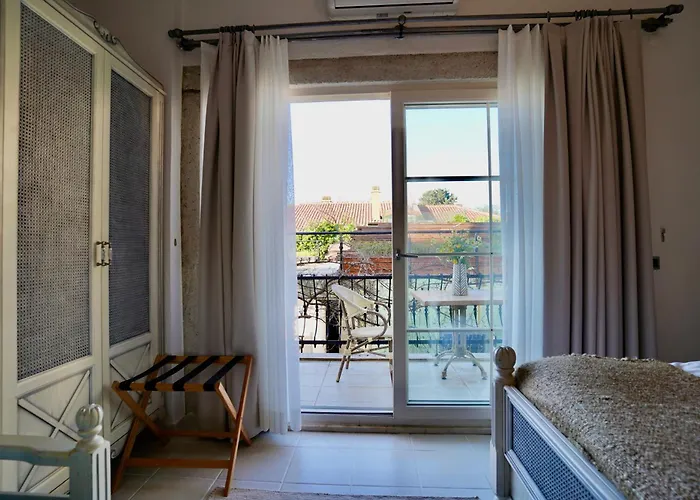 Cumbalica Flora فندق