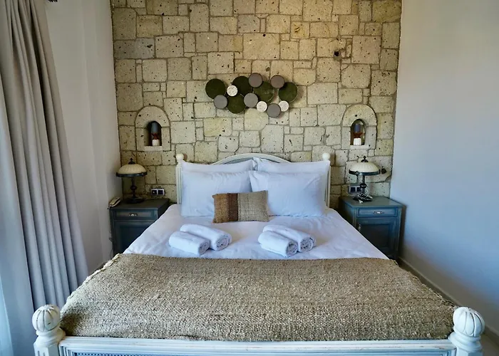 Cumbalica Flora فندق *