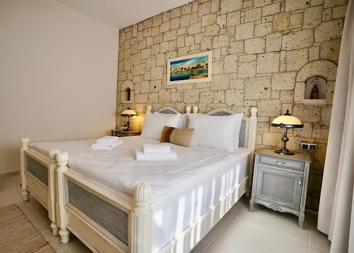 Cumbalica Flora فندق Çeşme