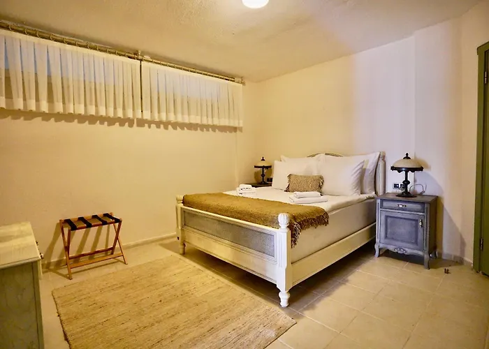 Cumbalica Flora * Çeşme