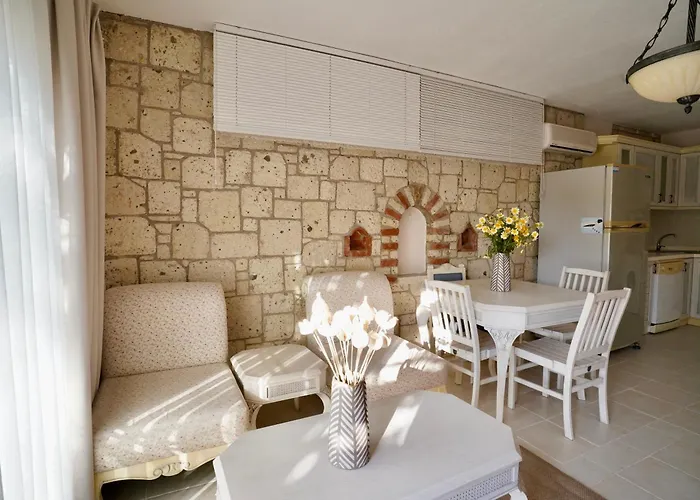 Cumbalica Flora فندق