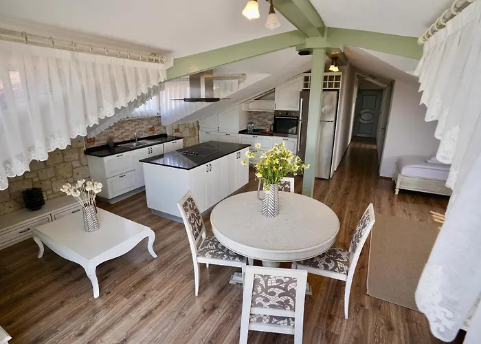 فندق Cumbalica Flora