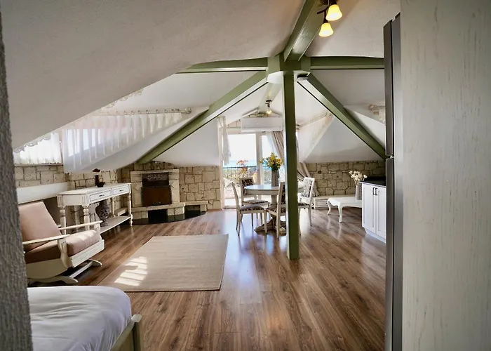 Cumbalica Flora فندق Çeşme