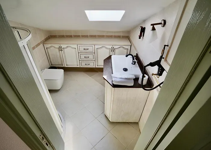 Cumbalica Flora فندق