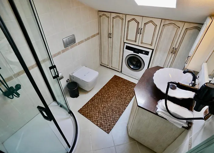 Cumbalica Flora فندق