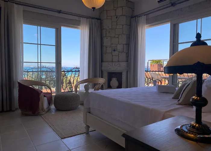 Cumbalica Flora فندق